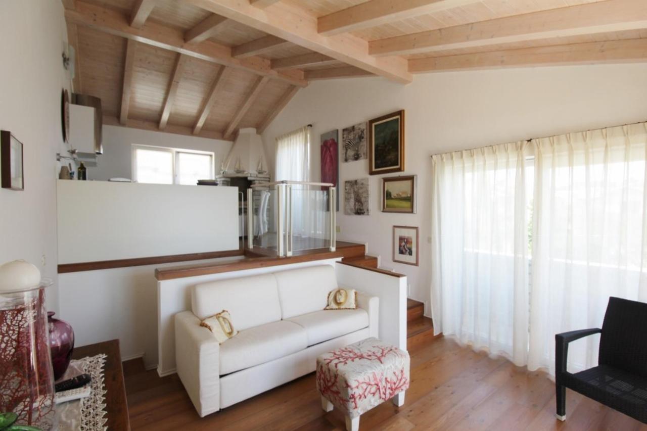 Istrian Villa With Unique Sea View Lovrečica Kültér fotó