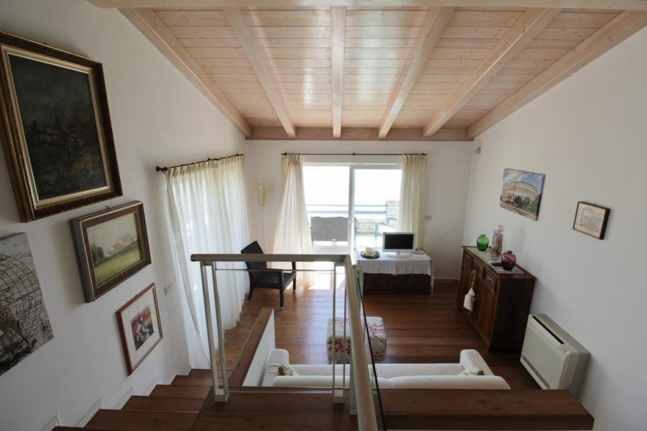 Istrian Villa With Unique Sea View Lovrečica Kültér fotó