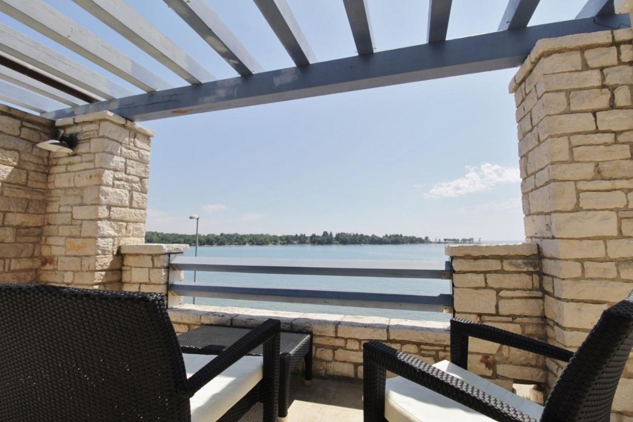 Istrian Villa With Unique Sea View Lovrečica Kültér fotó